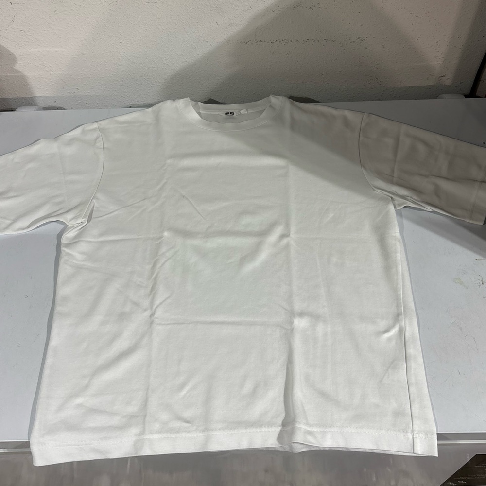 Uniqlo Shirt Size Large Like New